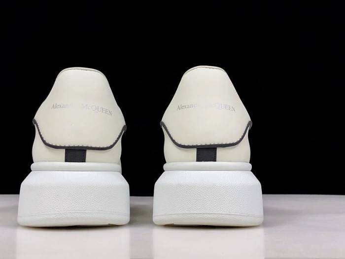 MQ Sneakers