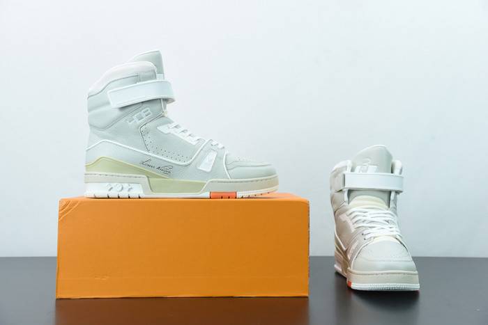 LOUI VUITTO SNEAKER