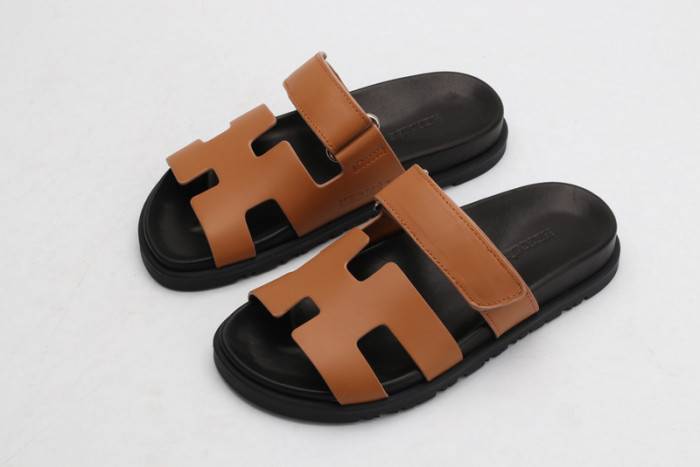 HERM*S SLIPPERS
