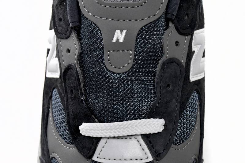new Ba1an*e 992 navy grey