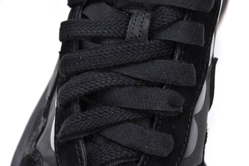 Nike Vaporwaffle sacai Black Gum